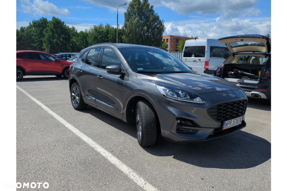 Ford Kuga - 2