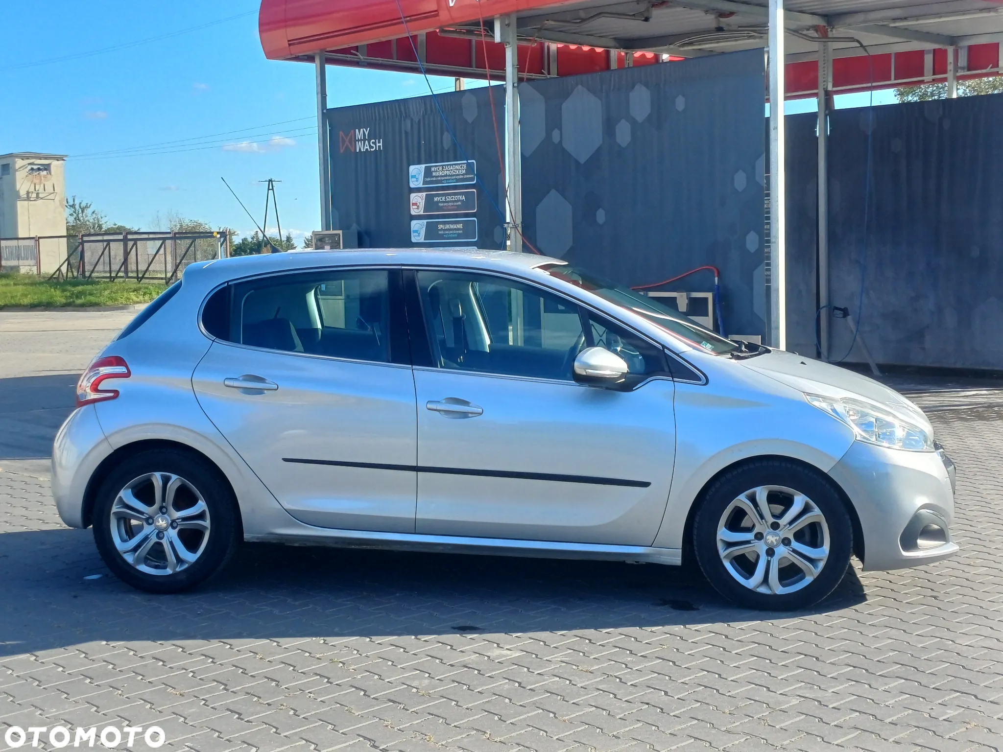 Peugeot 208 1.2 VTi Active ETG5 - 4