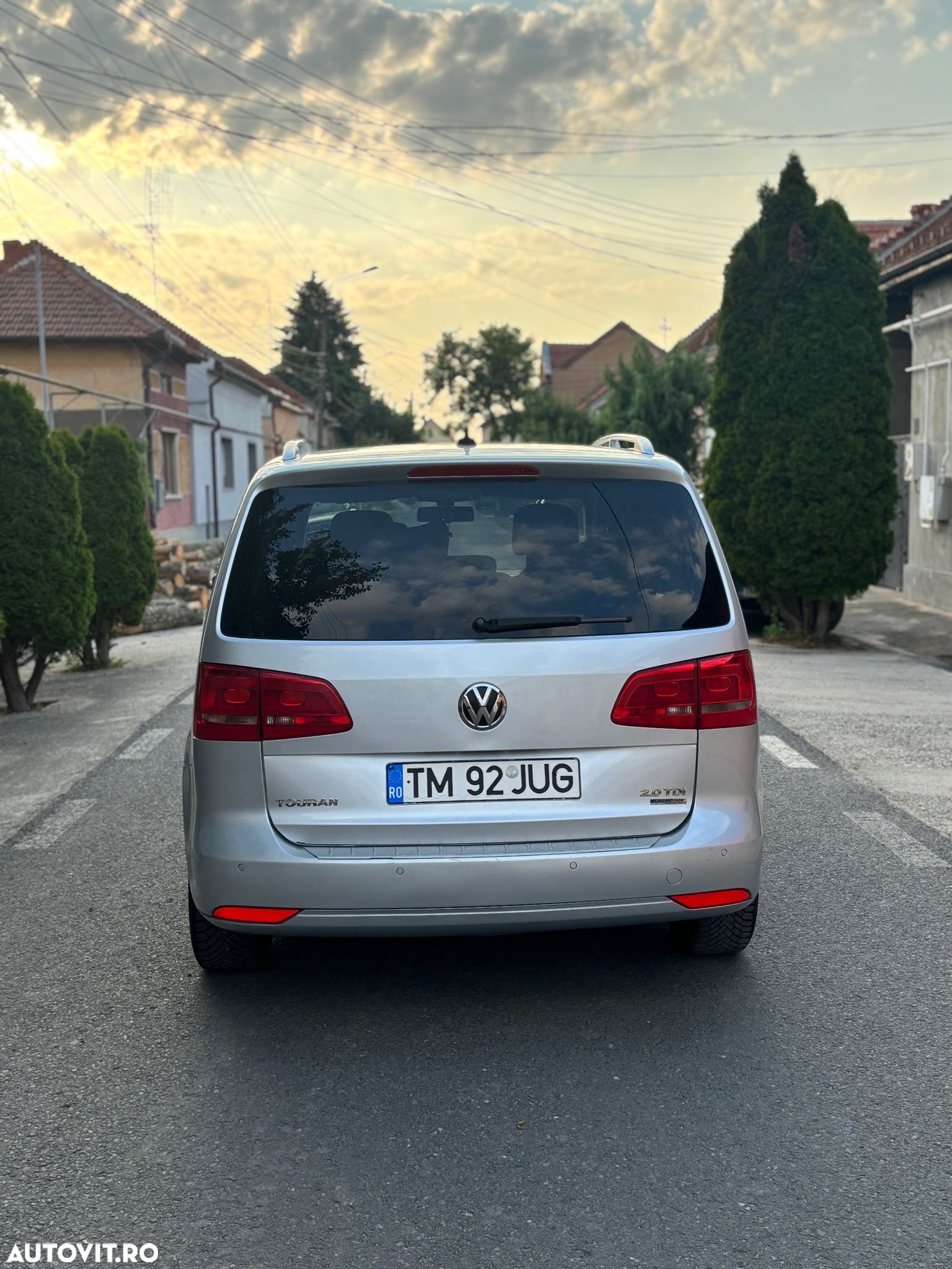 Volkswagen Touran - 5