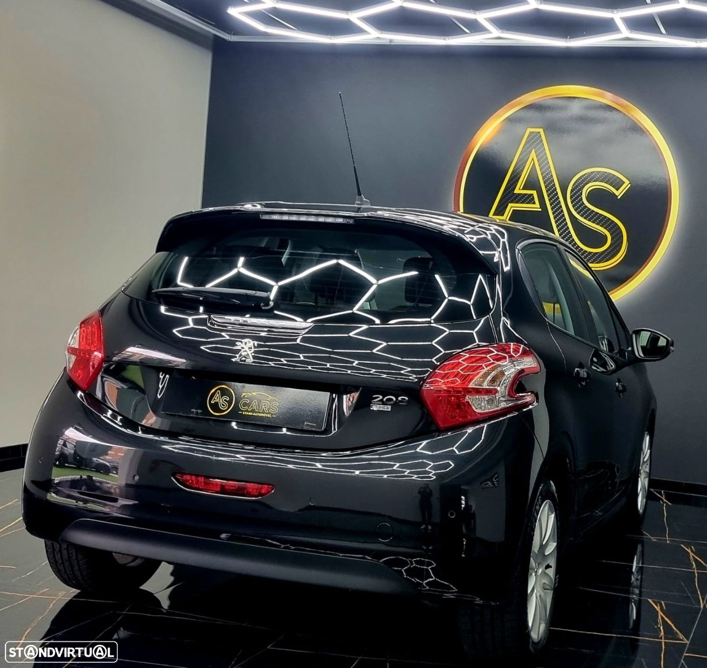 Peugeot 208 1.4 HDi - 26
