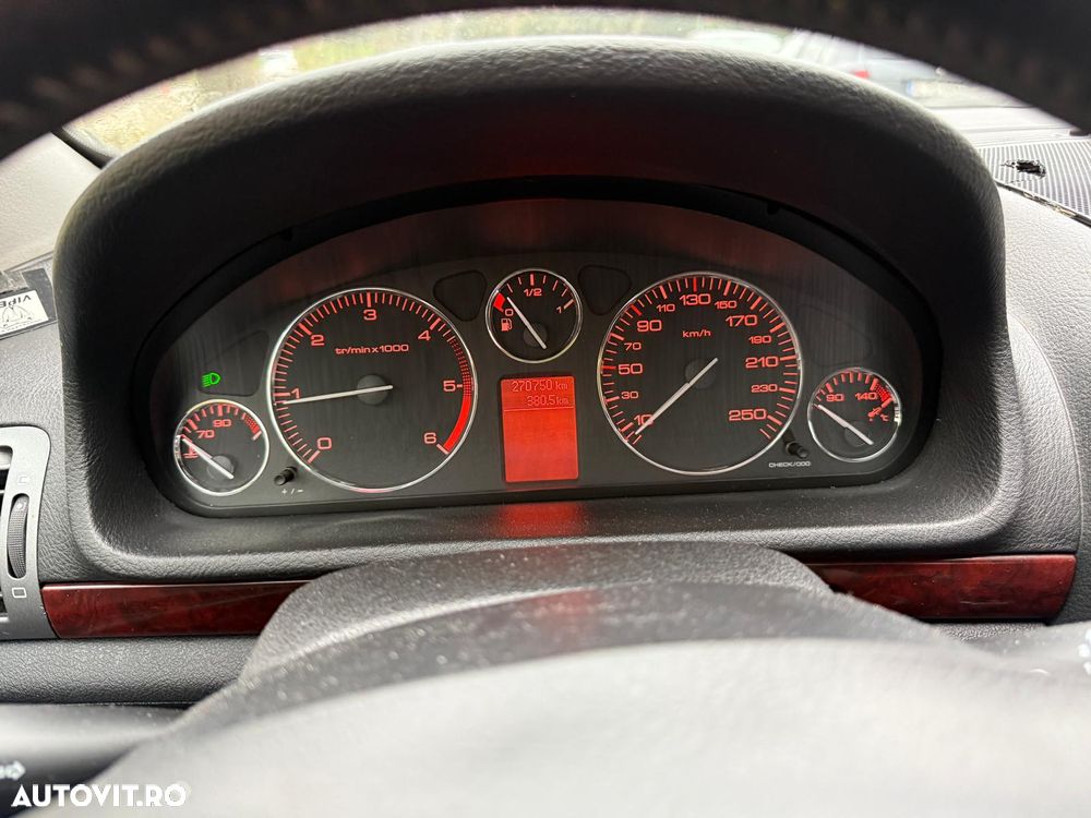 Peugeot 407 SW 2.0HDi ST Executive - 6