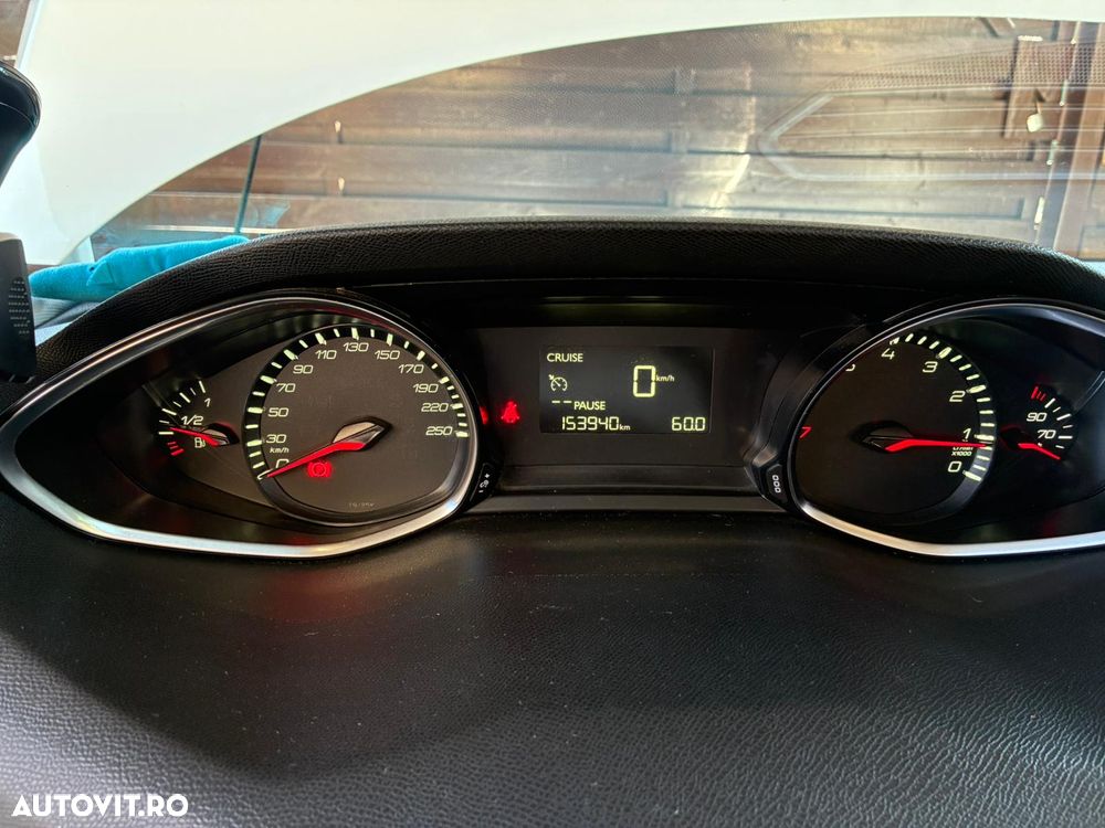 Peugeot 308 1.2 VTi Access - 31