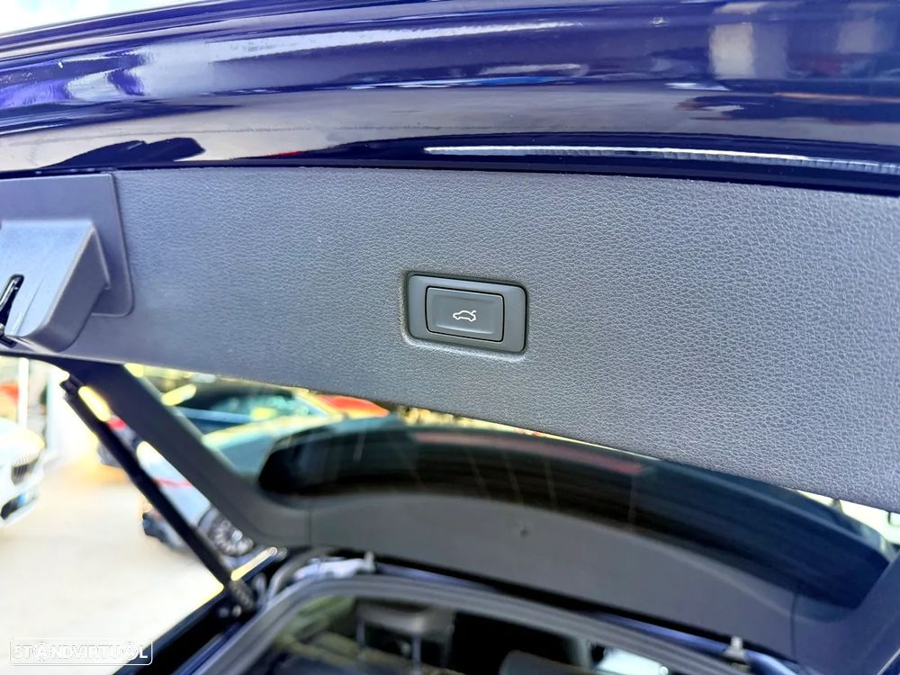 Audi RS Q8 4.0 TFSI quattro Tiptronic - 44