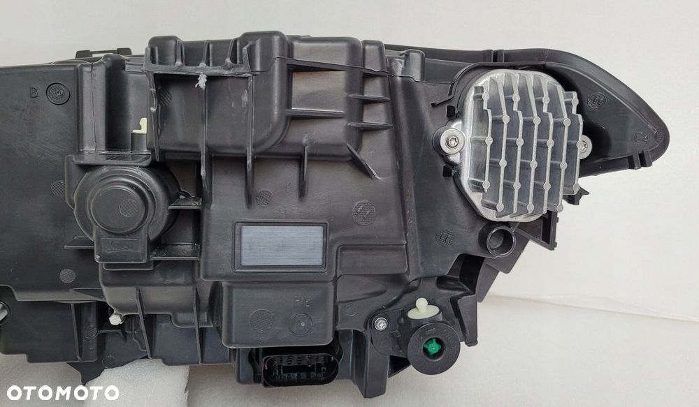 LAMPA PRAWA FULL LED ACTIVE HIGH BEAM VOLVO XC90 II LIFT 2019- - 11