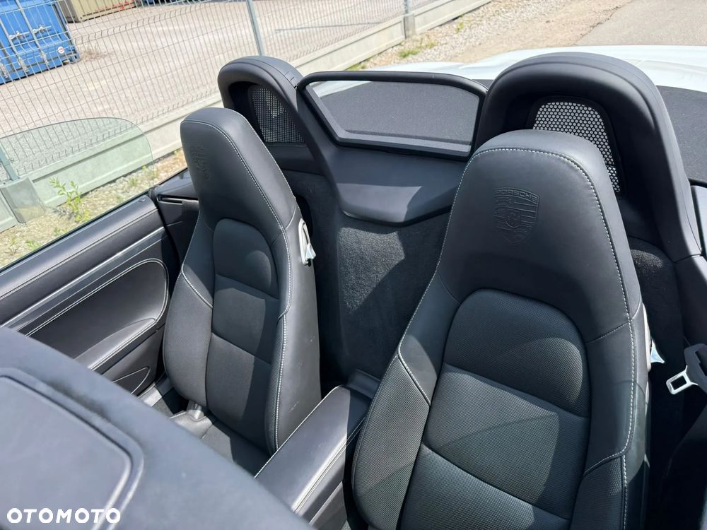 Porsche Boxster - 18