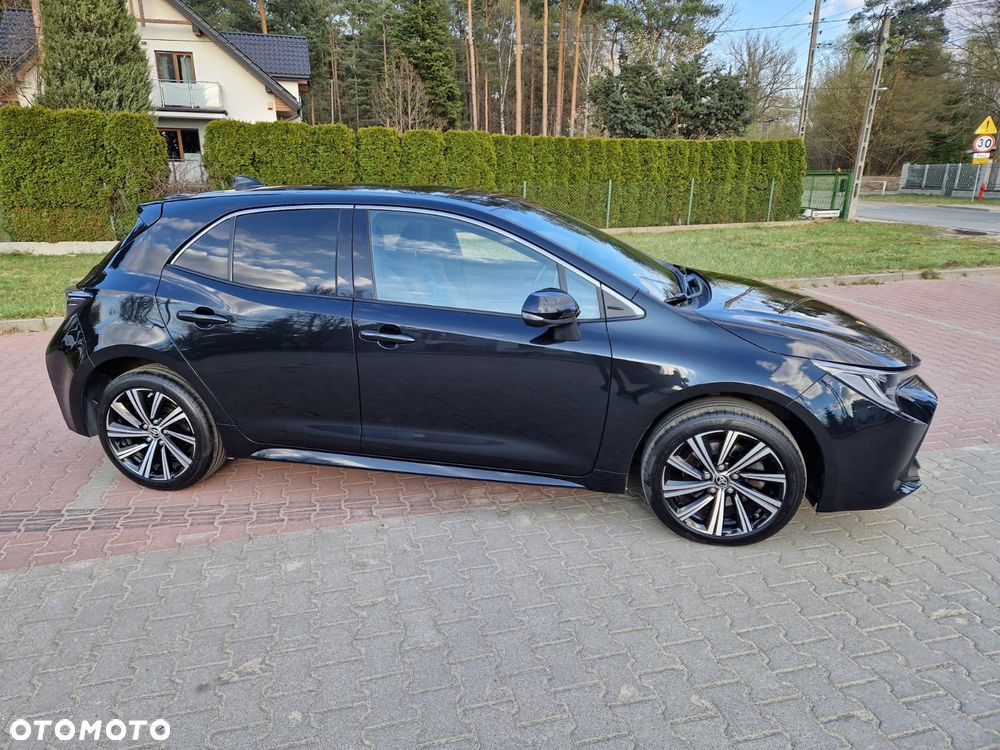 Toyota Corolla 2.0 Hybrid Executive - 6