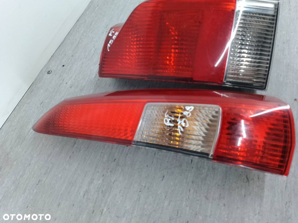 LAMPA TYLNA PRAWA VOLVO V70 II 9154498  9154494 KOMBI - 7