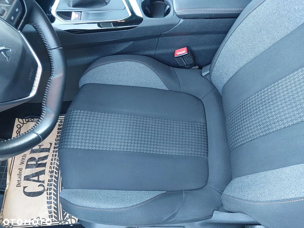 Peugeot 3008 - 13