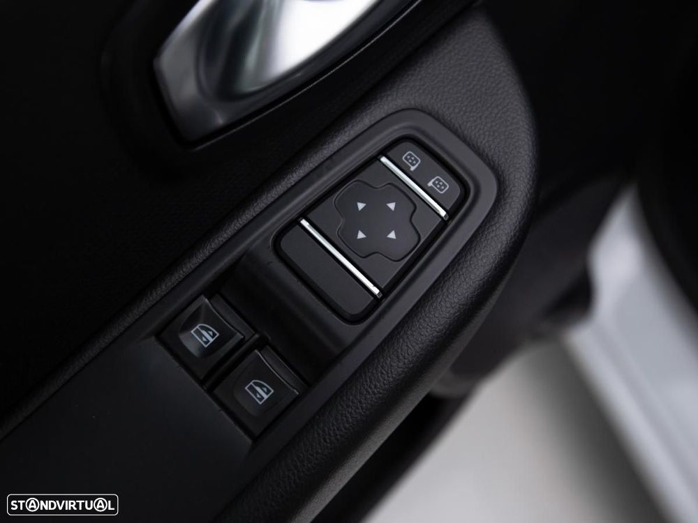 Renault Clio 1.5 dCi Zen - 12