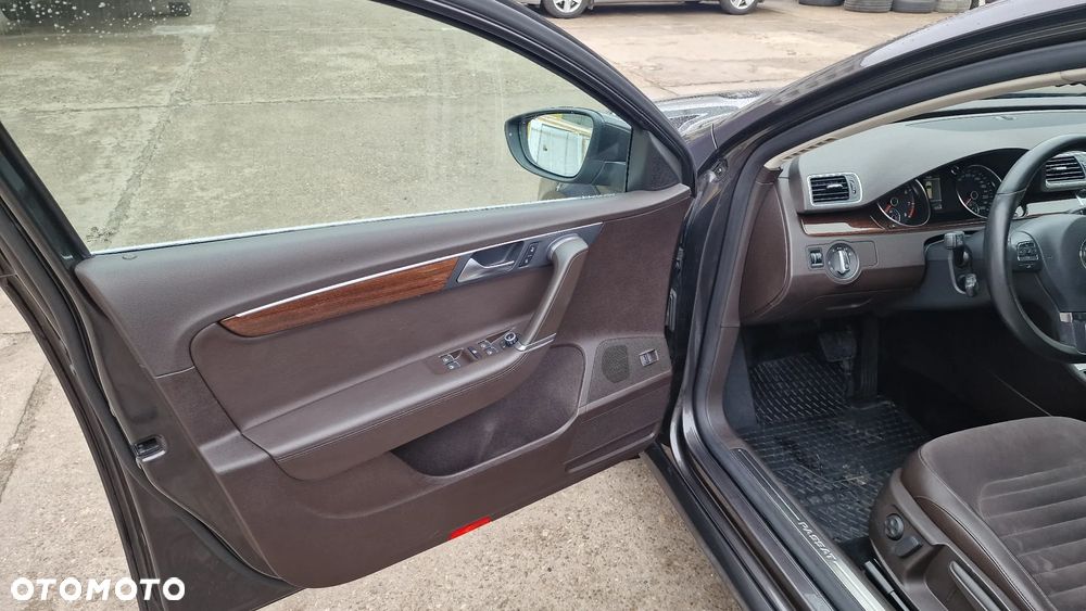 Volkswagen Passat 2.0 TSI Highline DSG - 9