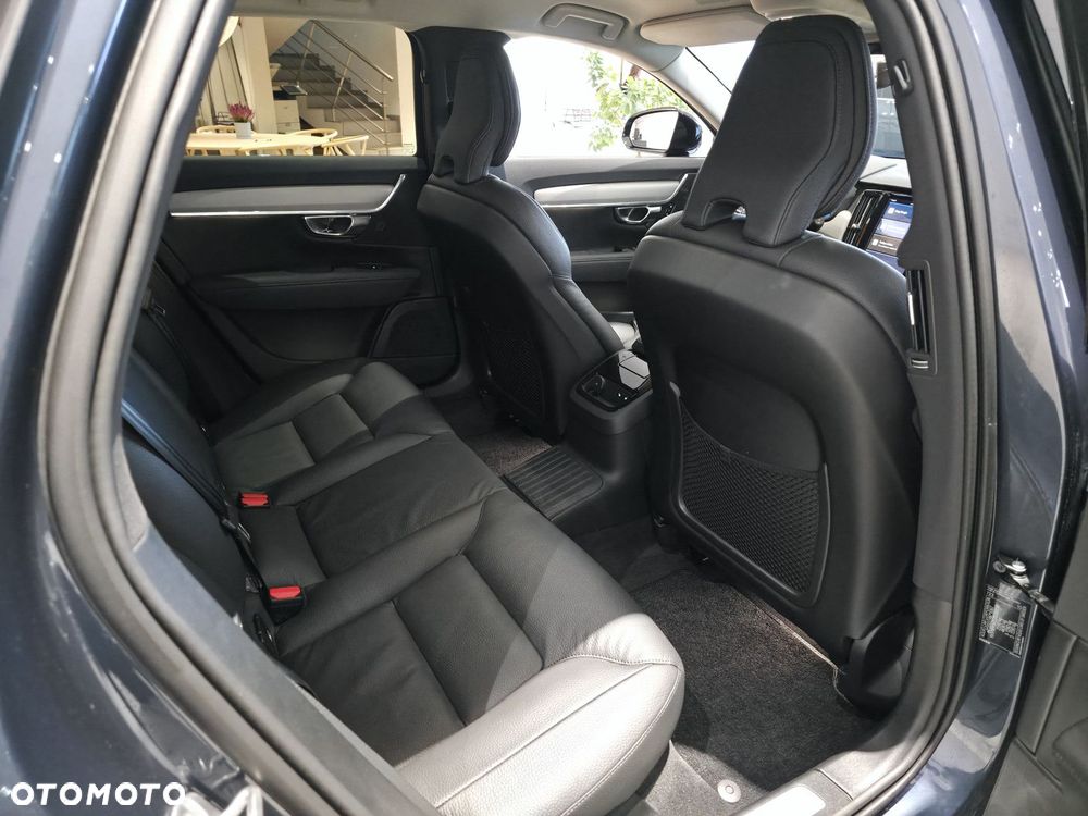 Volvo V90 - 25