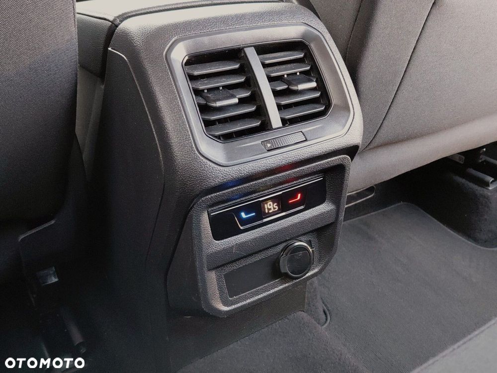 Volkswagen Tiguan 1.5 eTSI Elegance DSG - 27