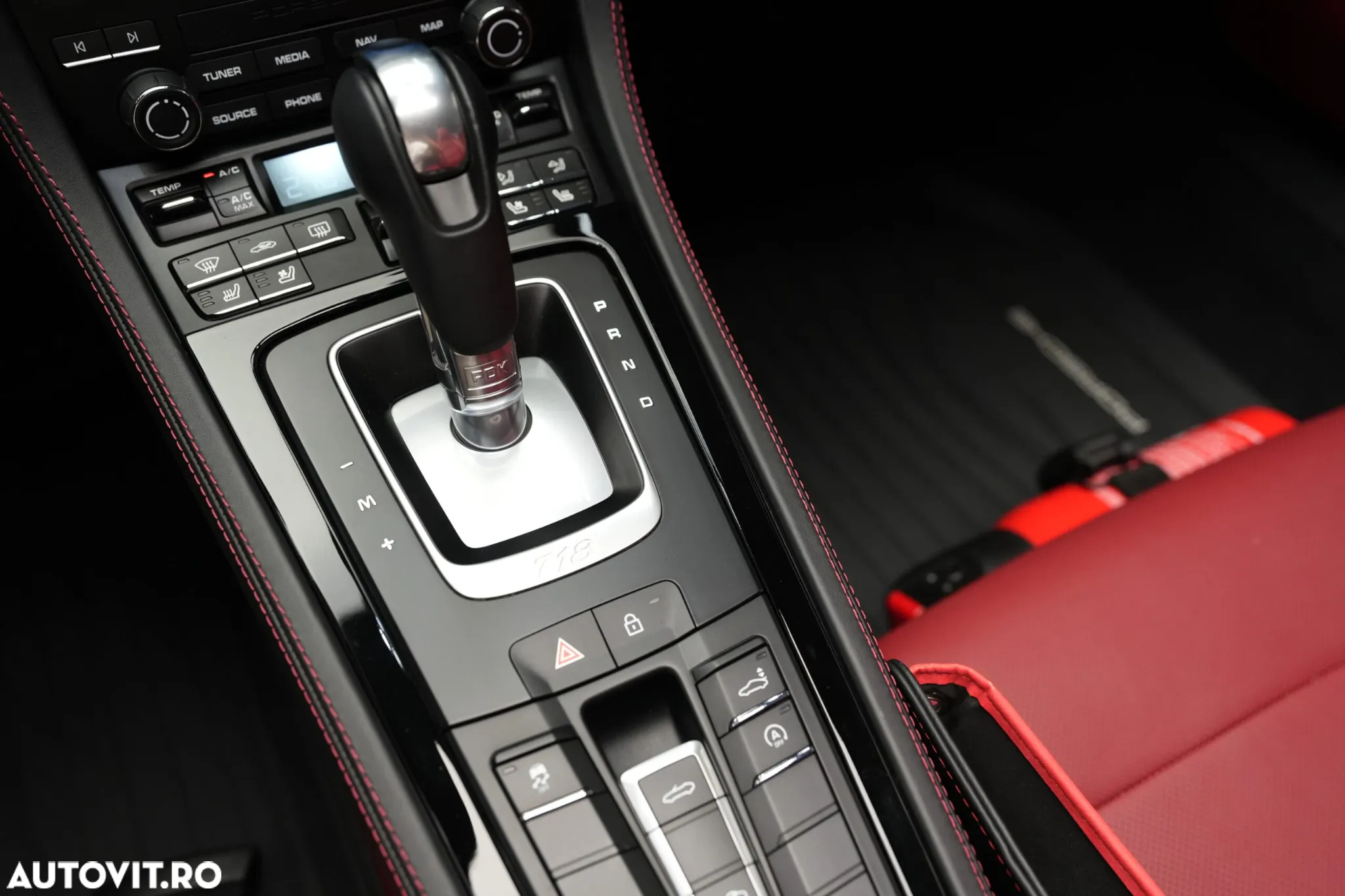 Porsche Boxster 718 PDK - 13