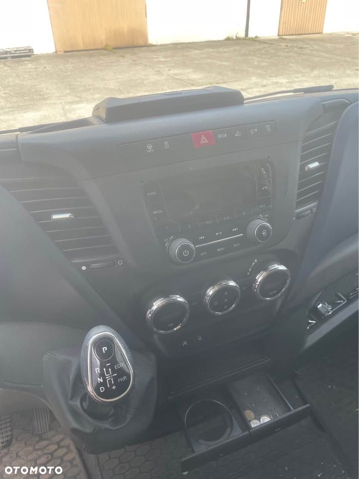 Iveco 50C - 7