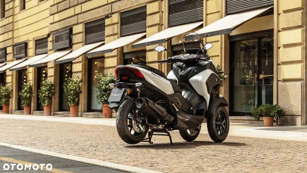 Yamaha Tricity - 16