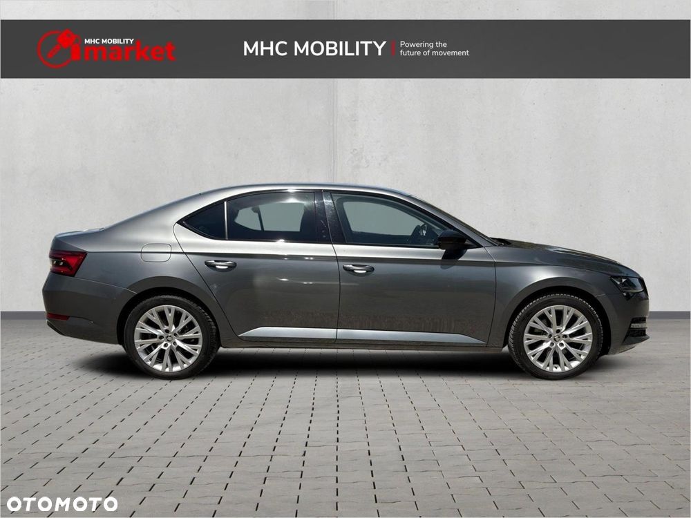 Skoda Superb 1.5 TSI Ambition DSG - 6