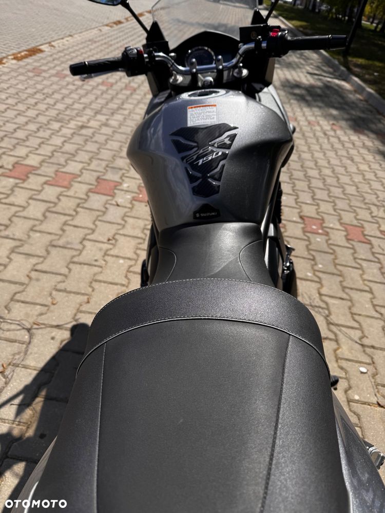 Suzuki Bandit - 8