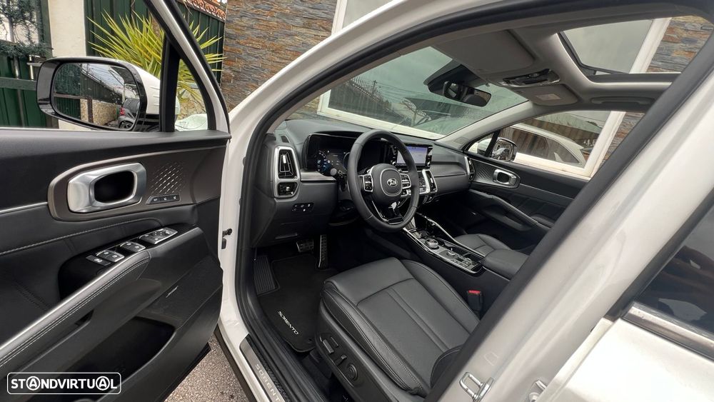 Kia Sorento 1.6 T-GDI HEV Concept - 11