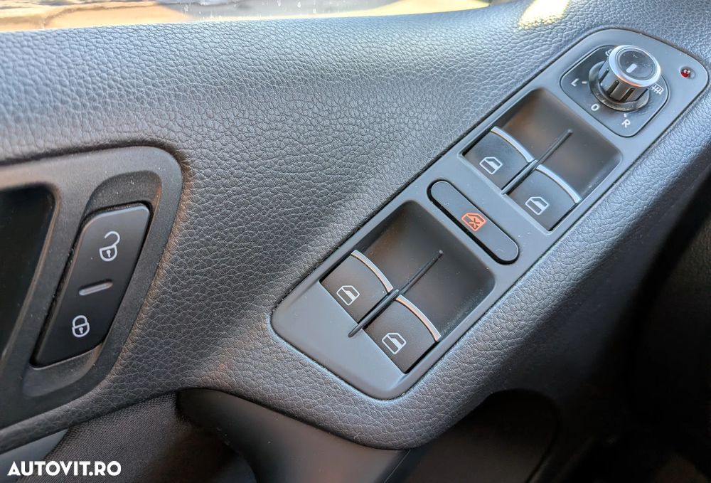 Volkswagen Tiguan 2.0 TDI DPF 4Motion BlueMotion Technology DSG Sport & Style - 9