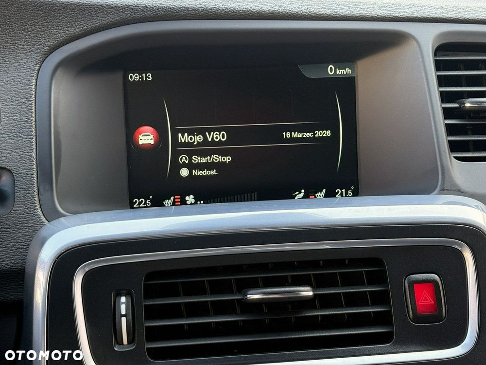 Volvo V60 D4 Momentum - 38