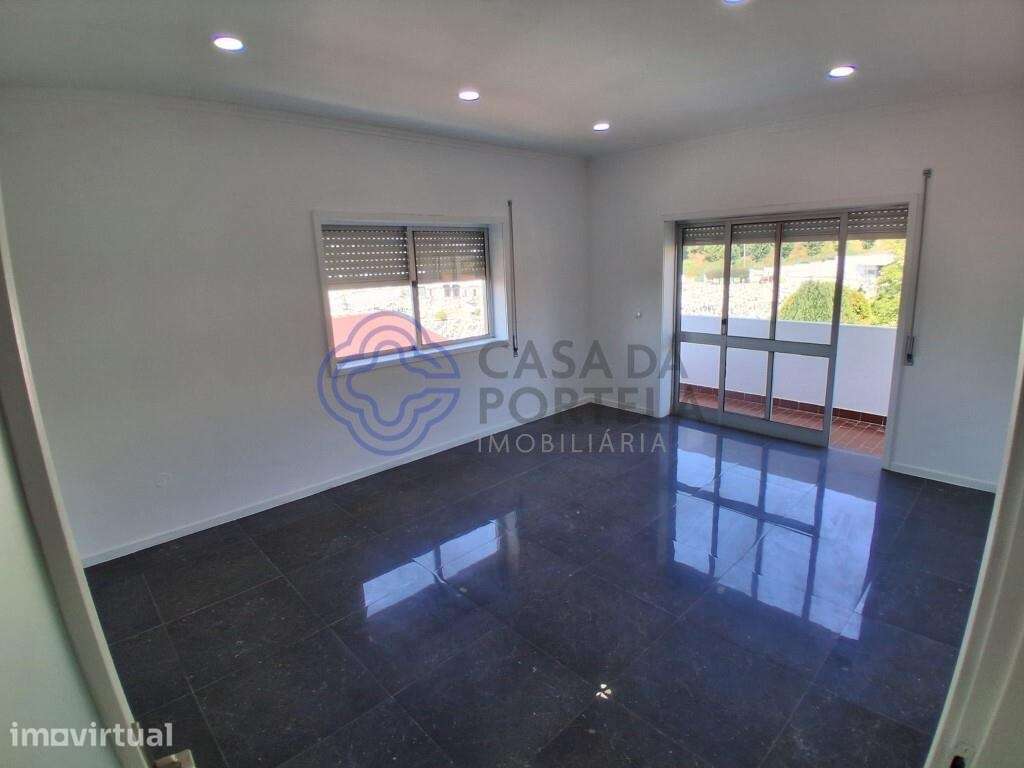 T3 remodelado em Fânzeres, Rio Tinto - Grande imagem: 2/18
