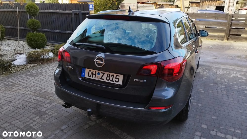 Opel Astra 1.4 Turbo Cosmo - 10