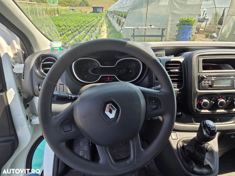 Renault Trafic - 8