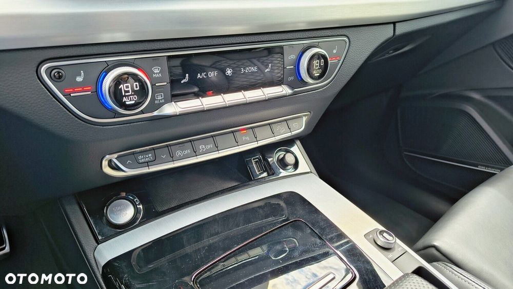 Audi Q5 Sportback - 41
