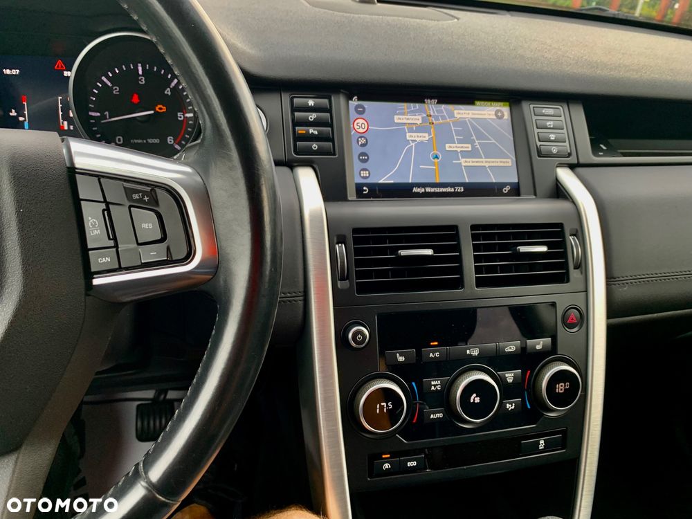 Land Rover Discovery - 24