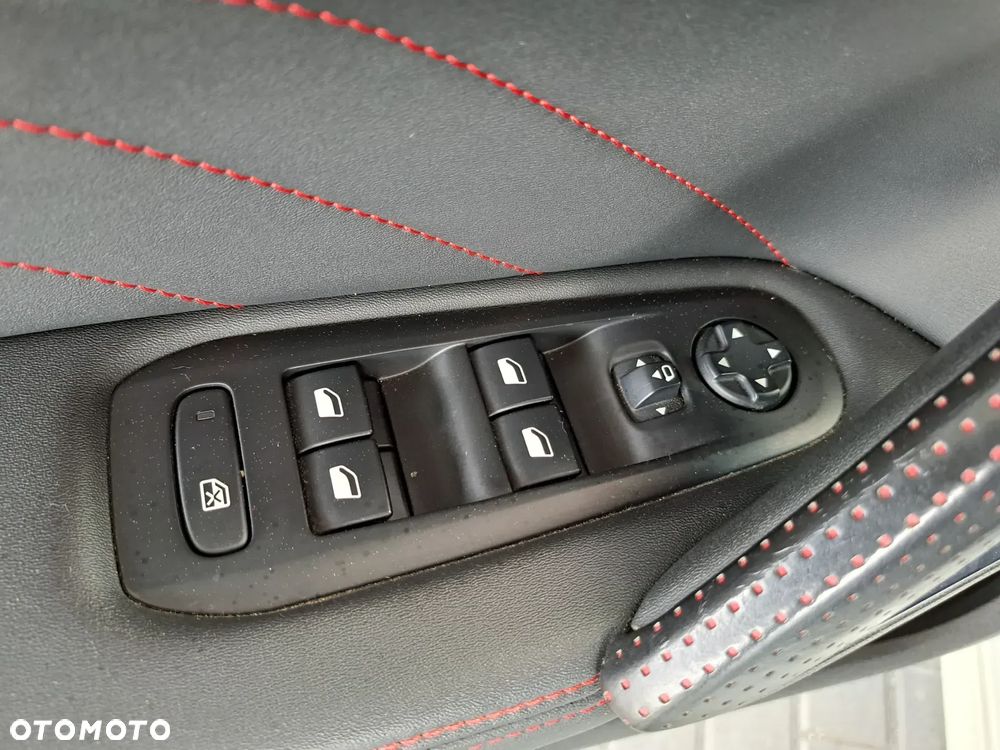 Peugeot 308 1.6 PureTech GPF GT S&S EAT8 - 31