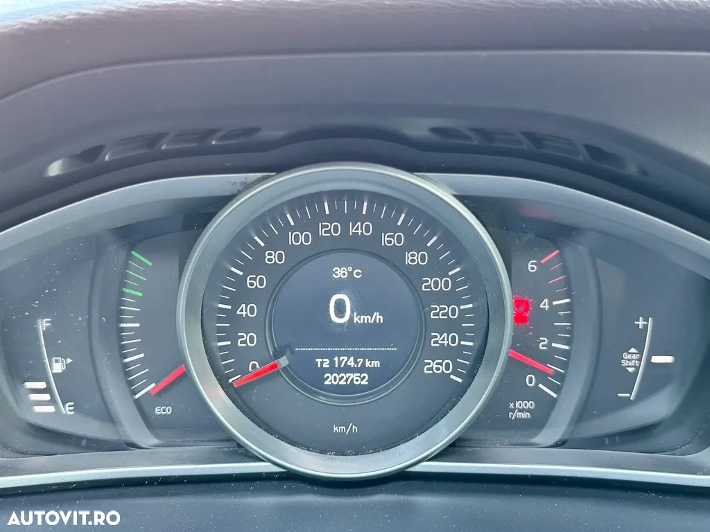 Volvo V40 D2 DRIVe Momentum - 19