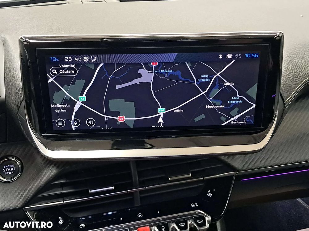 Peugeot 2008 1.2L e-DCS6 MHEV GT - 13