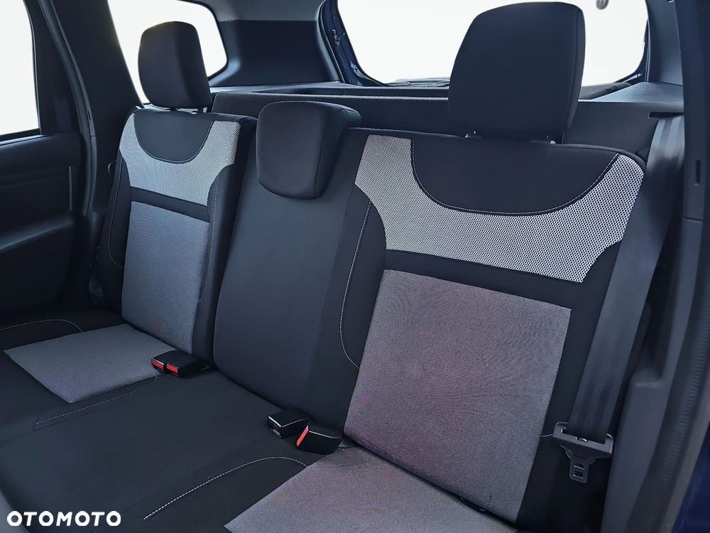 Dacia Duster 1.6 SCe Laureate S&S - 10