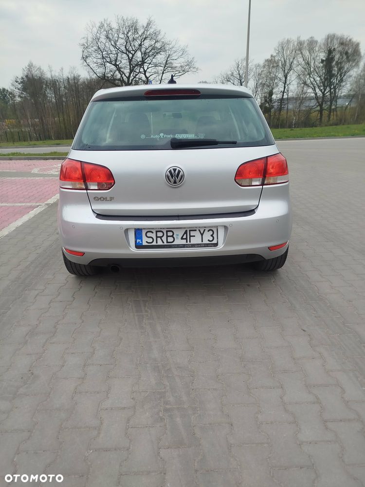 Volkswagen Golf 1.6 TDI Comfortline - 6