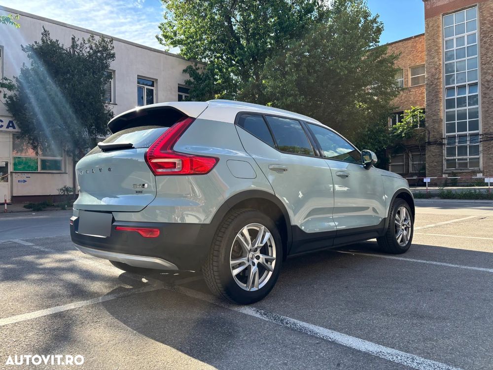 Volvo XC 40 D4 AWD Momentum Pro - 7