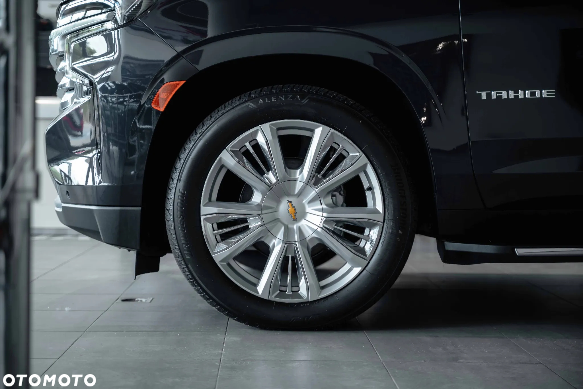 Chevrolet Tahoe - 12