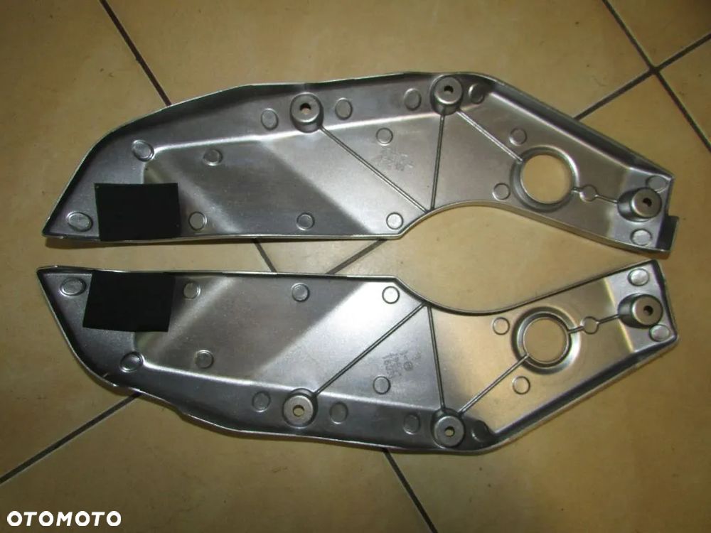 Kawasaki Z1000 03-06 osłony ramy boczki - 2