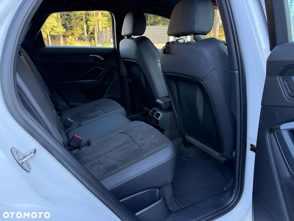 Audi Q3 Sportback 40 TDI quattro S tronic S line - 30