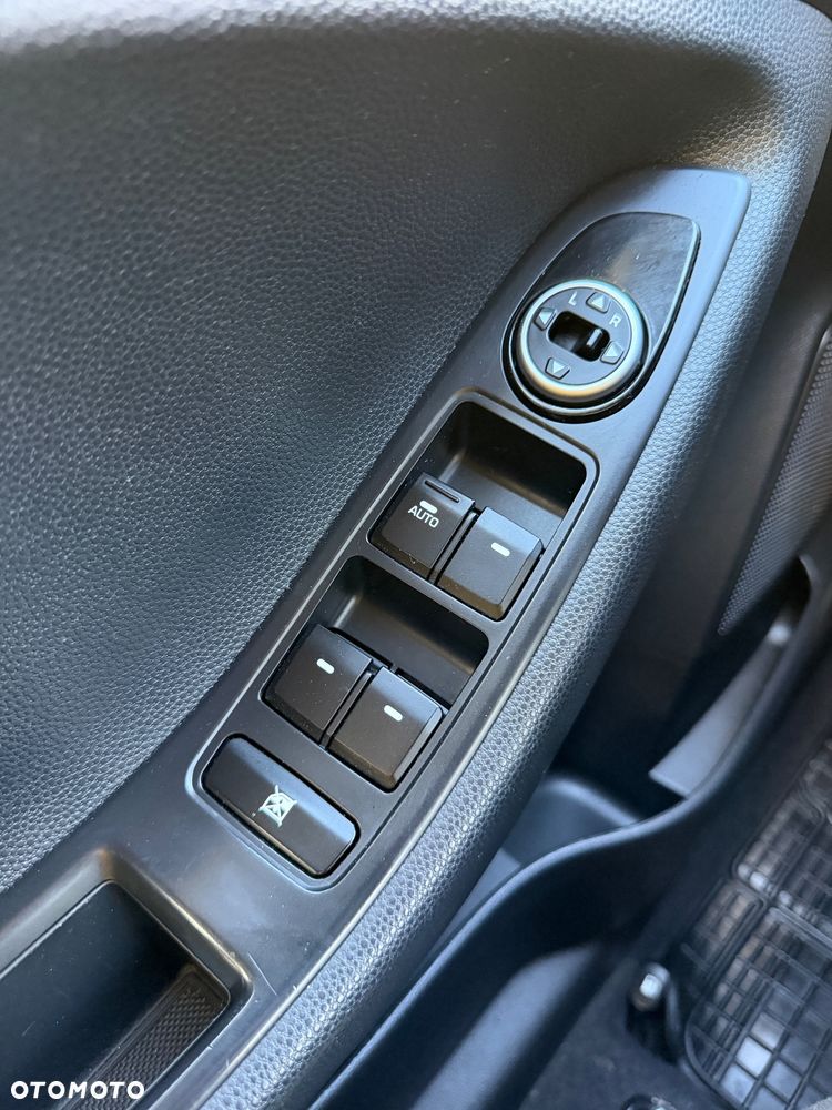 Hyundai i20 blue 1.2 Advantage - 20