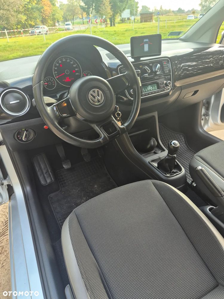 Volkswagen up! - 13