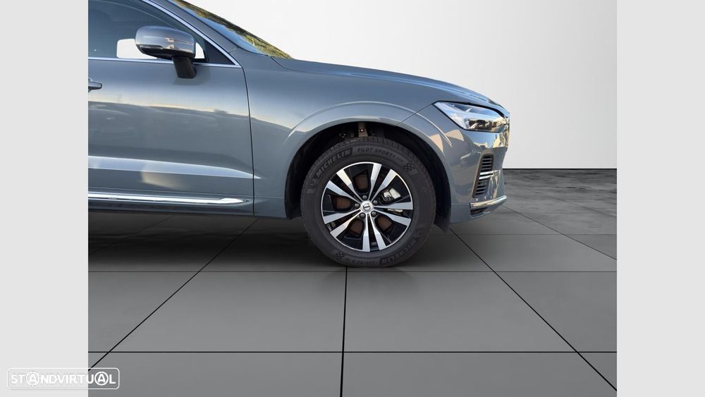 Volvo XC 60 2.0 T6 PHEV Core AWD - 9