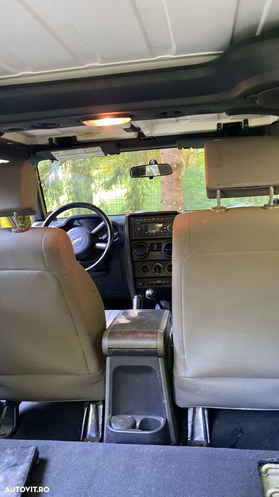Jeep Wrangler 2.8 CRD DPF Sport - 8