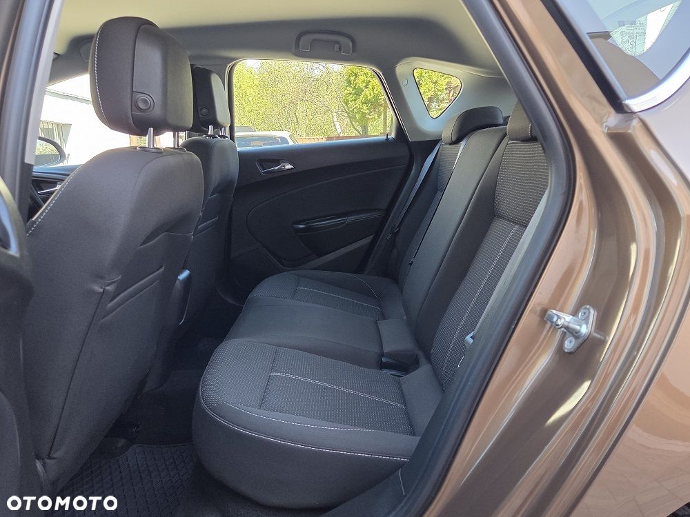 Opel Astra 1.6 Exklusiv - 12
