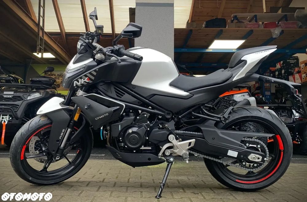 CFMoto NK - 1