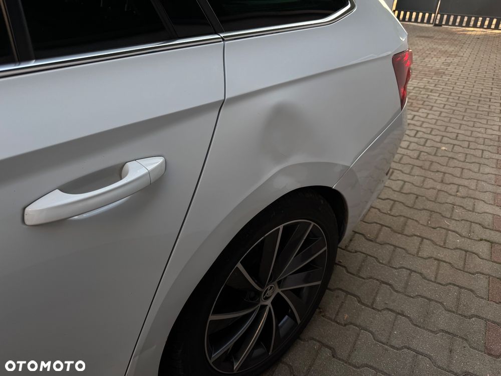 Skoda Superb 2.0 TDI DSG L&K - 40