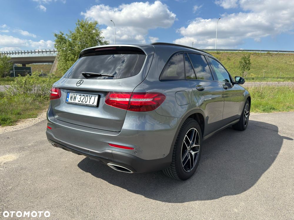 Mercedes-Benz GLC 250 4Matic 9G-TRONIC AMG Line - 5