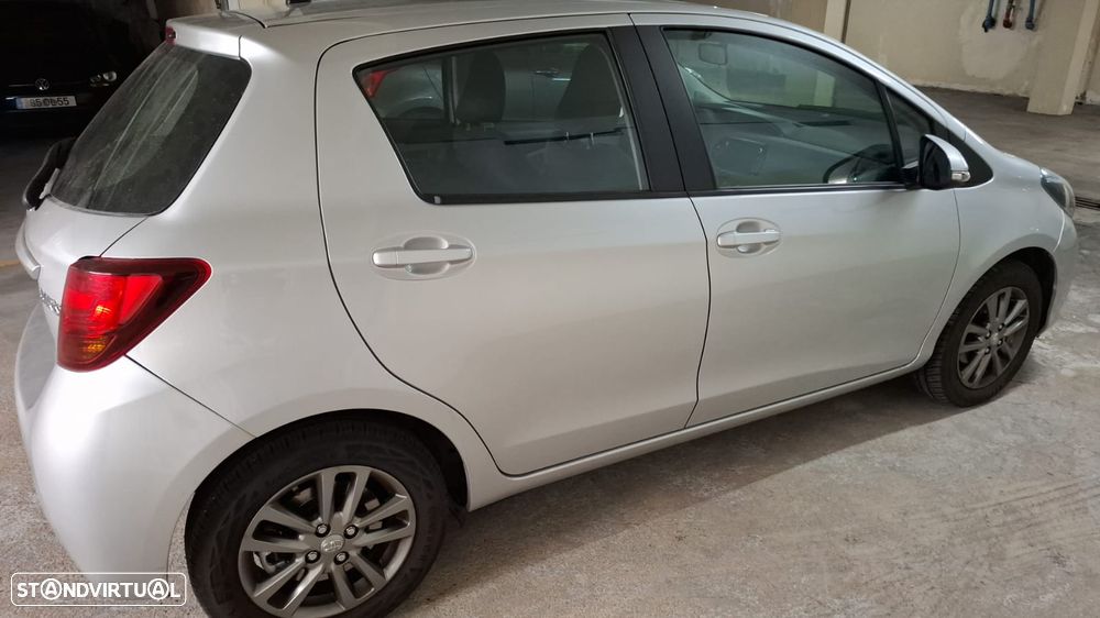Toyota Yaris 1.33 VVT-i Comfort+P.Style - 7