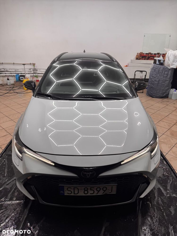 Toyota Corolla 1.8 Hybrid GR Sport Dynamic - 2