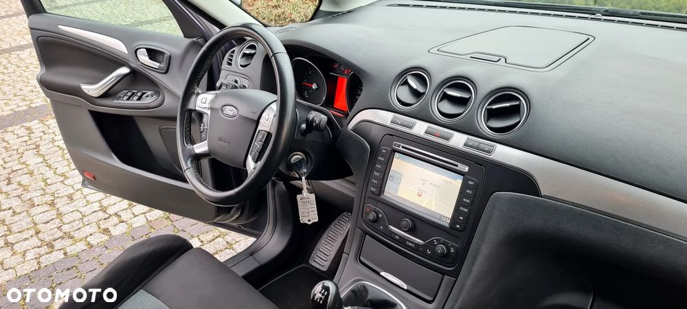 Ford S-Max 2.0 TDCi DPF Titanium - 27