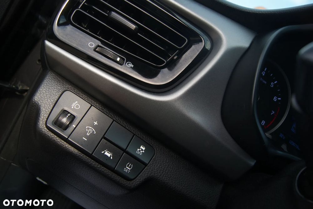 Kia Rio 1.0 T-GDI L - 29